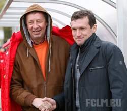 Ю.Семин и С.Гуренко. Товарищеский матч Локомотив Москва - Динамо Минск - 1:1. Фото - fclm.ru Ю.Семин и С.Гуренко. Товарищеский матч Локомотив Москва - Динамо Минск - 1:1. Фото - fclm.ru