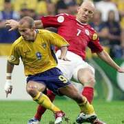 ЕВРО-2004. Дания - Швеция. Фото - ru.euro2004.com ЕВРО-2004. Дания - Швеция. Фото - ru.euro2004.com