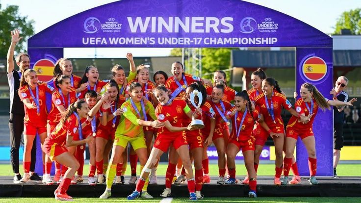 Девичья сборная Испании (U-17) - чемпион Европы-2024 Девичья сборная Испании (U-17) - чемпион Европы-2024