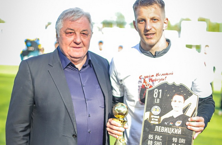Александр Пугач и Денис Левицкий. Фото ФК "Торпедо-БелАЗ" Александр Пугач и Денис Левицкий. Фото ФК "Торпедо-БелАЗ"