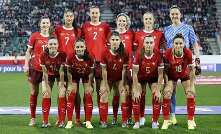 Женская сборная Швейцарии Женская сборная Швейцарии
