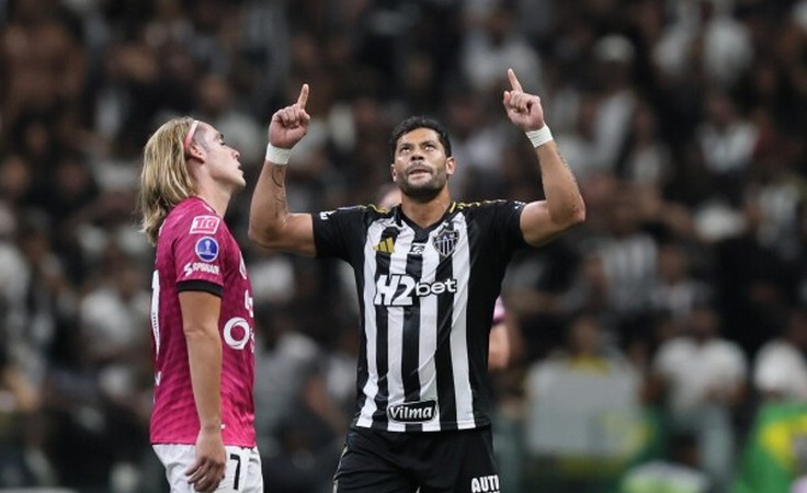 Южноамериканский кубок-2025. 1/2 финала. Атлетико Минейро - Индепендьенте дель Валье - 3:1. Халк Южноамериканский кубок-2025. 1/2 финала. Атлетико Минейро - Индепендьенте дель Валье - 3:1. Халк