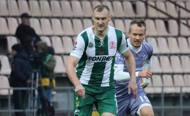 ЧБ-2025. 28-й тур. Гомель - Динамо Брест - 3:0. Денис Лаптев и Денис Поляков. Фото ФК "Динамо-Брест"