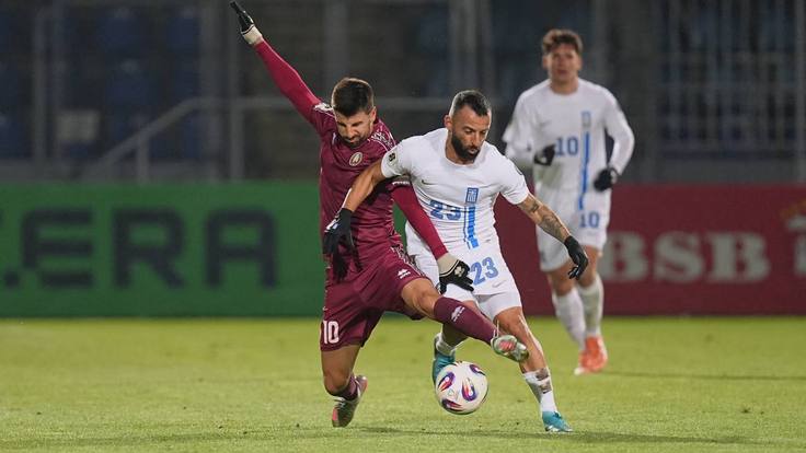 ЧМ-2026. Квалификация. Беларусь - Греция - 0:0. Валерий Громыко и Манолис Сиопис. Фото БФФ