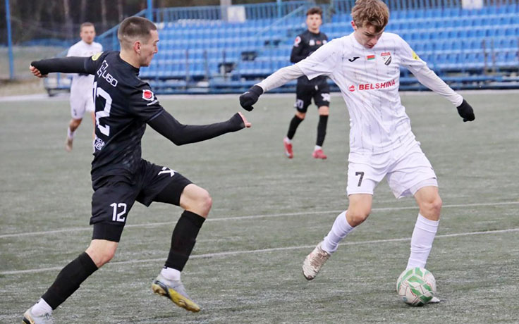 ЧБ-2025 (Д2). Юни Икс Лабс - Белшина. Евгений Война и Арсений Ачаповский. Фото ФК "Белшина"