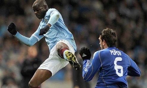 ЛЕ-2010/2011. Манчестер Сити - Динамо Киев - 1:0. Фол Марио Балотелли ЛЕ-2010/2011. Манчестер Сити - Динамо Киев - 1:0. Фол Марио Балотелли