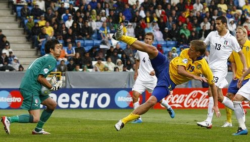 U-21 ЕВРО-2009. Швеция - Италия - 1:2. Фото REUTERS U-21 ЕВРО-2009. Швеция - Италия - 1:2. Фото REUTERS