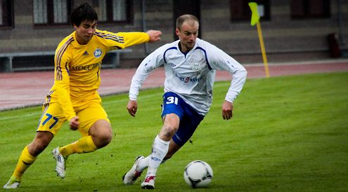 ЧБ-2012. Брест - БАТЭ. С мячом Виктор Сокол. Фото dynamo-brest.by