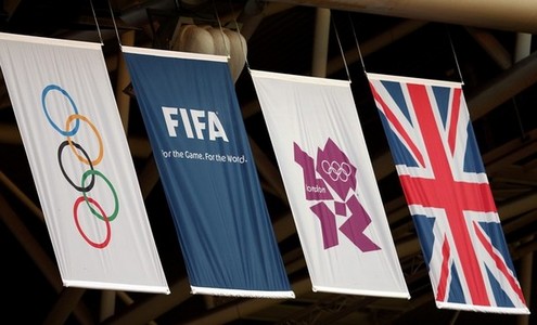 ОИ-2012. Флаги на футбольном стадионе. Фото daylife.com