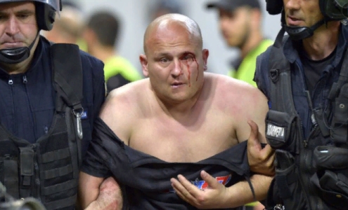 Беспорядки в Румынии на матче Стяуа - рапид