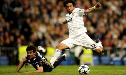 ЛЧ-2010/2011. Реал - Лион - 3:0. Марсело бьет по воротам. Фото Getty Images ЛЧ-2010/2011. Реал - Лион - 3:0. Марсело бьет по воротам. Фото Getty Images