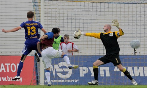 ЛЧ-2011/2012. БАТЭ - Линфилд - 2:0. Фото linfieldfc.com