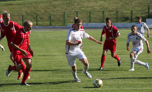 ЧБ-2011. Первая лига. Славия-Мозырь - СКВИЧ - 2:2. Фото Сергея Боровика