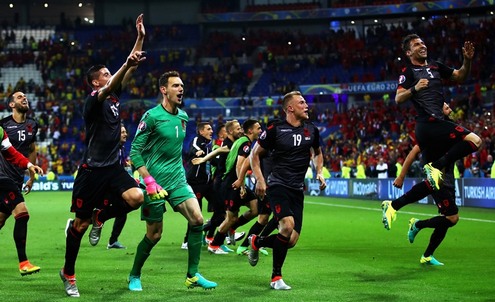 ЕВРО-2016. Албания - Румыния - 1:0. Сборная Албании после матча. Фото - GettyImages
