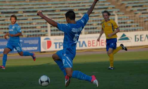 ЛЕ-2013/2014. Динамо Минск - Круоя - 5:0. Владимир Хващинский. Фото Александры Милентей