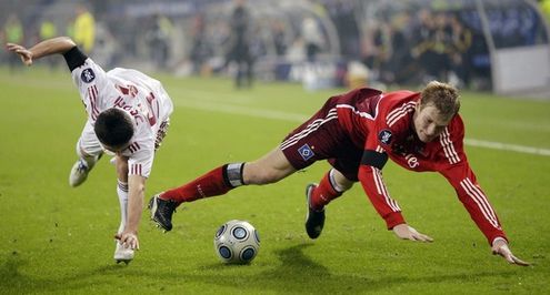 Кубок УЕФА 2008/2009. Гамбург - Галатасарай - 1:1. Фото - reuters.com